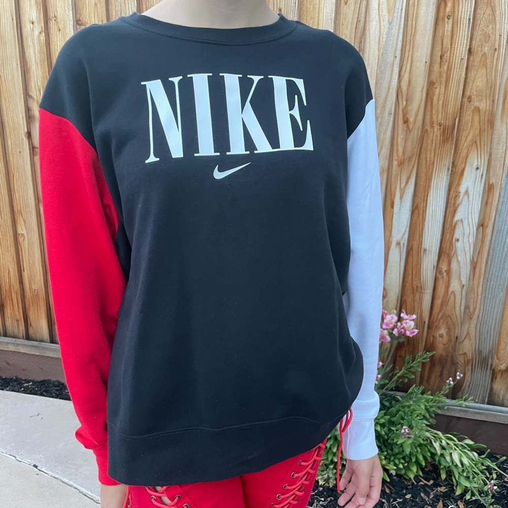 Nike crewneck